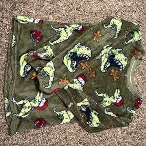 Cat & Jack Green Pajama Set